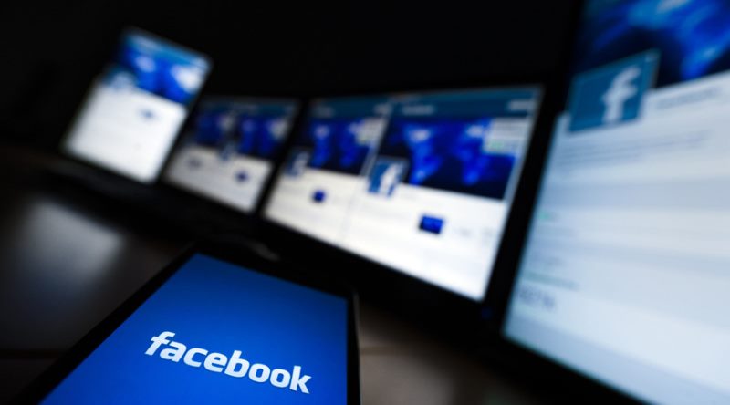ЗАВИСИМОСТЬ от социальных сетей ЗАВИСИМОСТЬ от социальных сетей